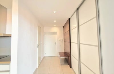 Rental of a spacious 3-room apartment, 100 m², Old Town, Bratislava, Slovakia